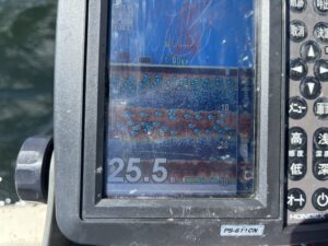 この場合水深は25.5m